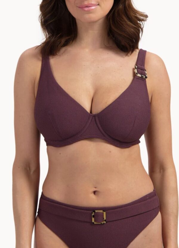 Cyell Wavy Brown Bikini Set close up