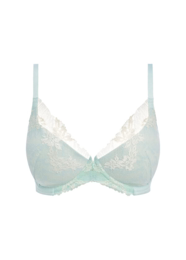 Close-up of Wacoal Most Divine Bra embroidery detailing